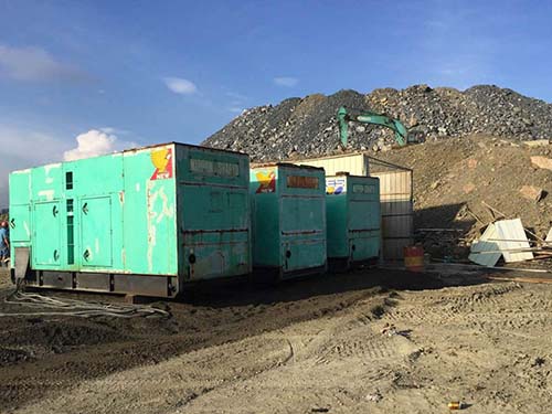 都匀如何判断柴油发电机充电系统中的整流器是否正常？